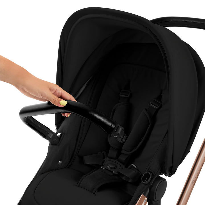 Ickle Bubba Stomp Luxe All in One Cirrus i-Size Travel System Bundle, Midnight / Bronze - image 17