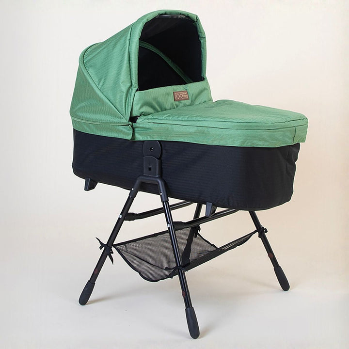 Mountain Buggy Carrycot Plus Urban Jungle Matcha 1