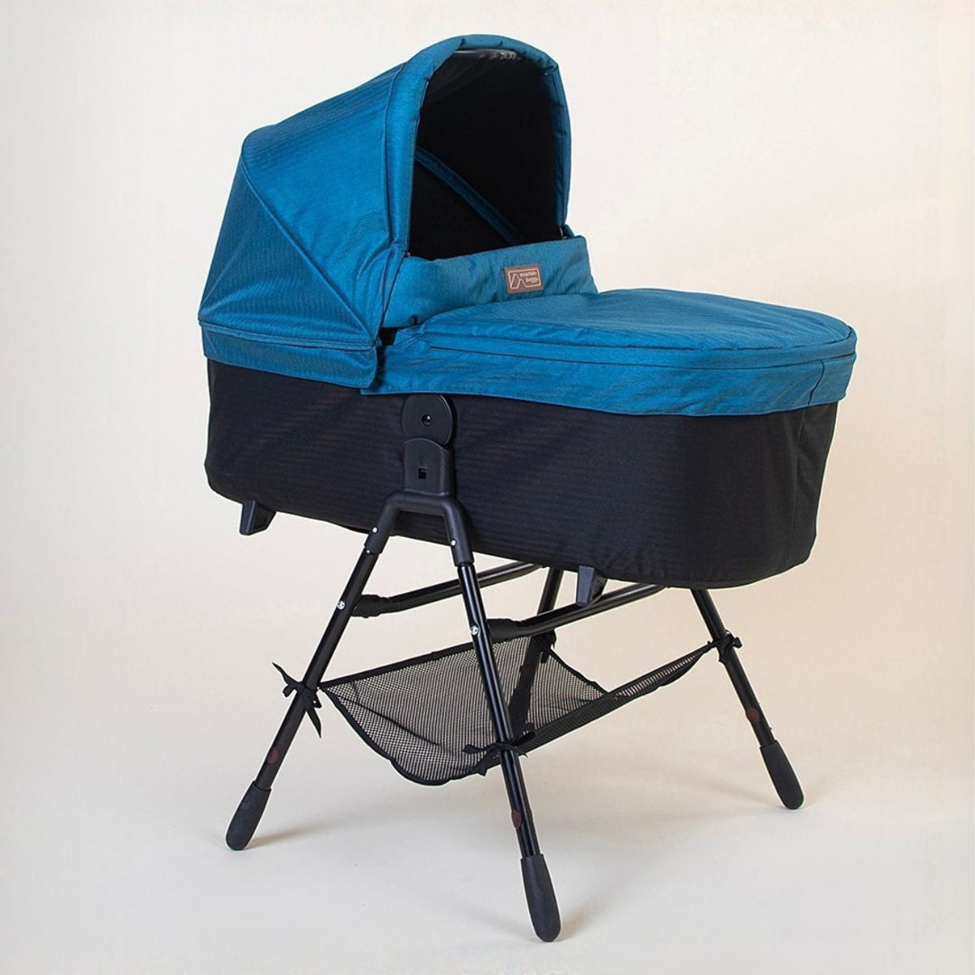 Mountain Buggy Carrycot Plus Urban Jungle Ocean 1