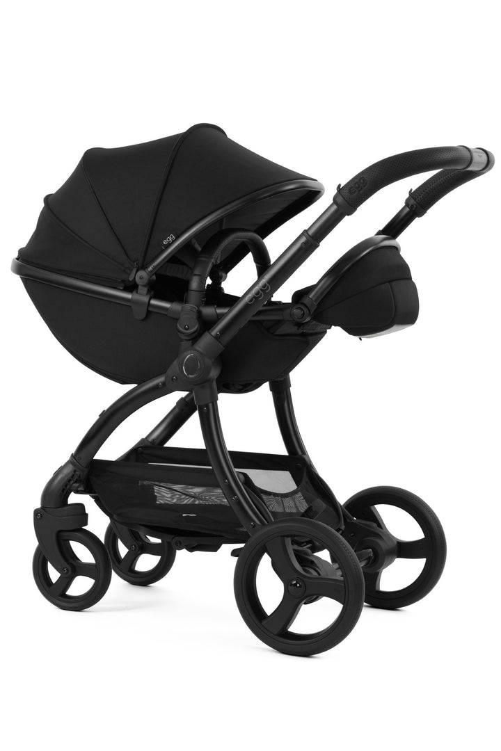 egg 3 Panther stroller