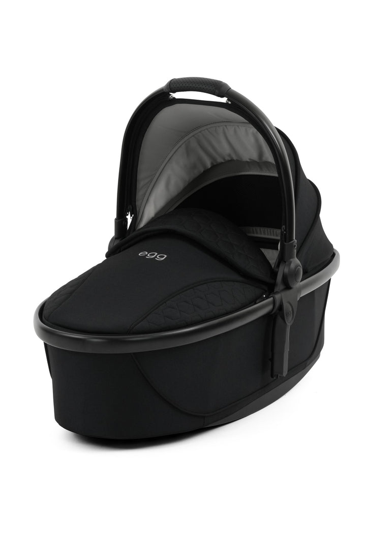egg 3 Panther carrycot