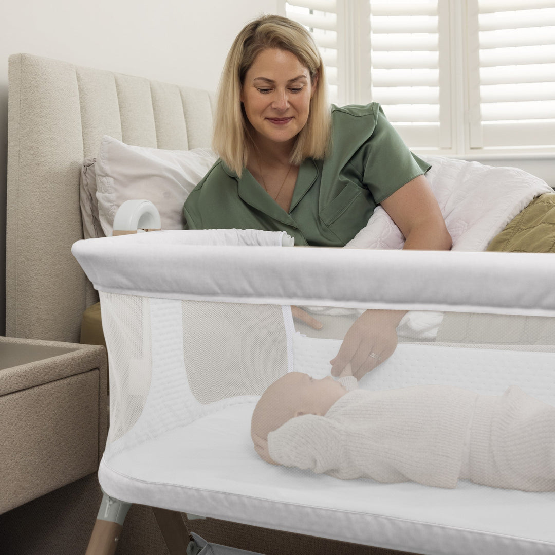 Obaby Cloud Bedside Crib Grey detail