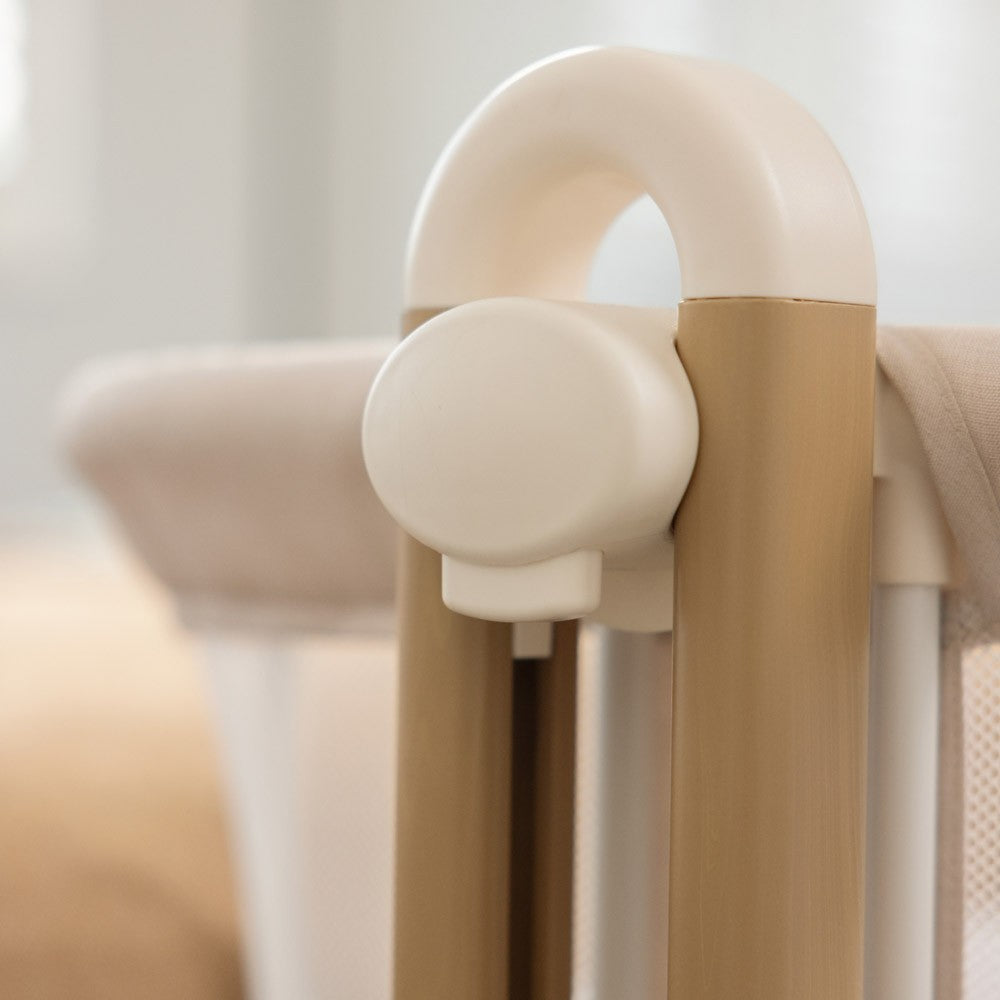 Obaby Cloud Bedside Crib Oatmeal detail