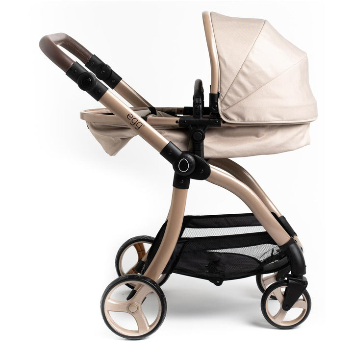 Roma Egg Dolls Pram, Feather