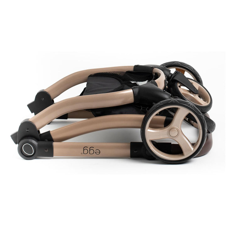 Roma Egg Dolls Pram, Feather