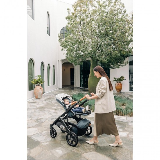 Uppababy VISTA V3 + Mesa + Base Travel System Bundle, Dillan